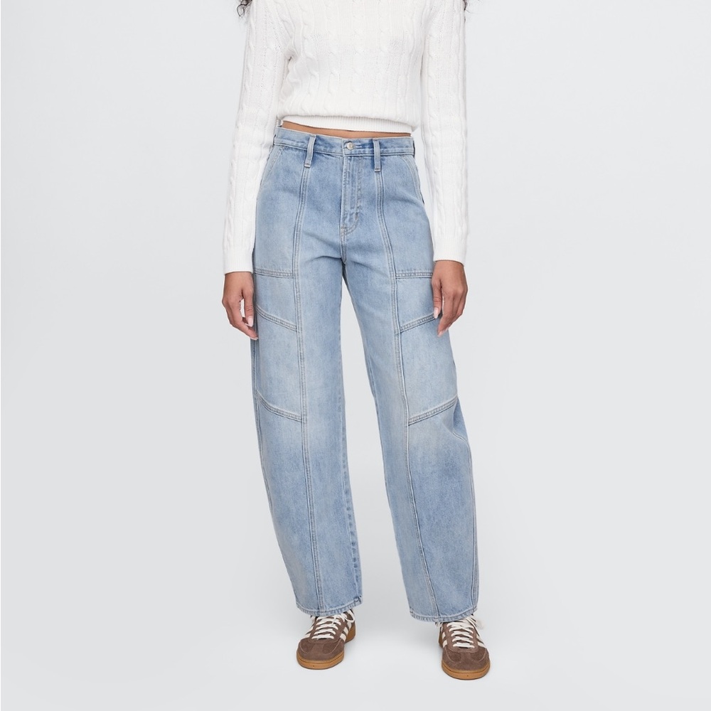 GAP 26 & 27 NWT High Rise Seamed Barrel Jeans in Light Wash